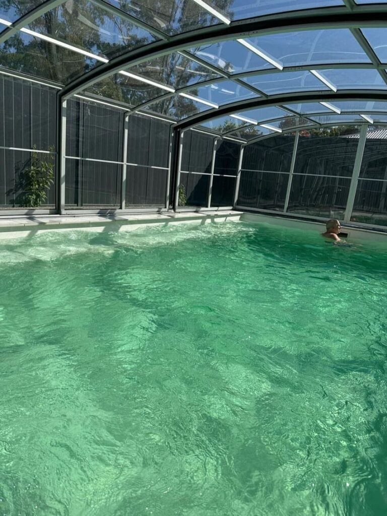 Medium Profile Pool Enclosure