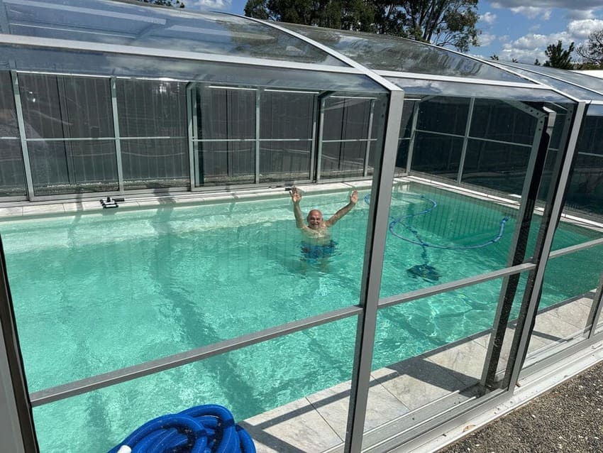 Medium Profile Pool Enclosure