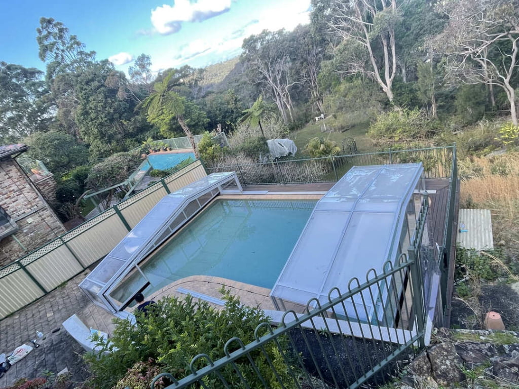 Low Profile Pool Enclosure